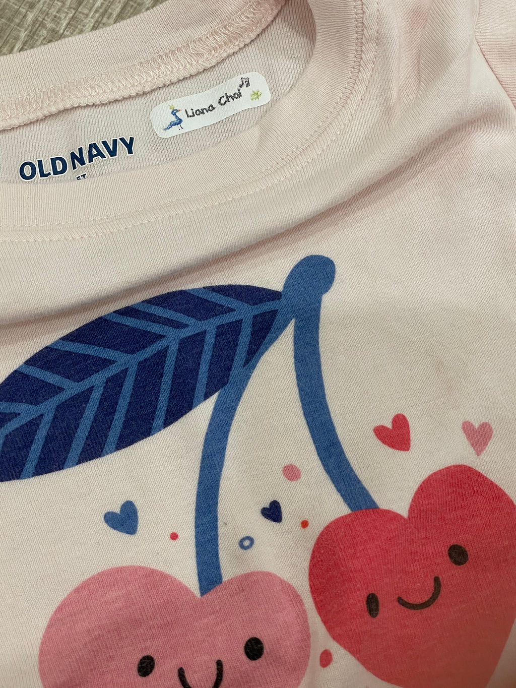 Mixed Size Labels - Black/Darker/Color Fabrics